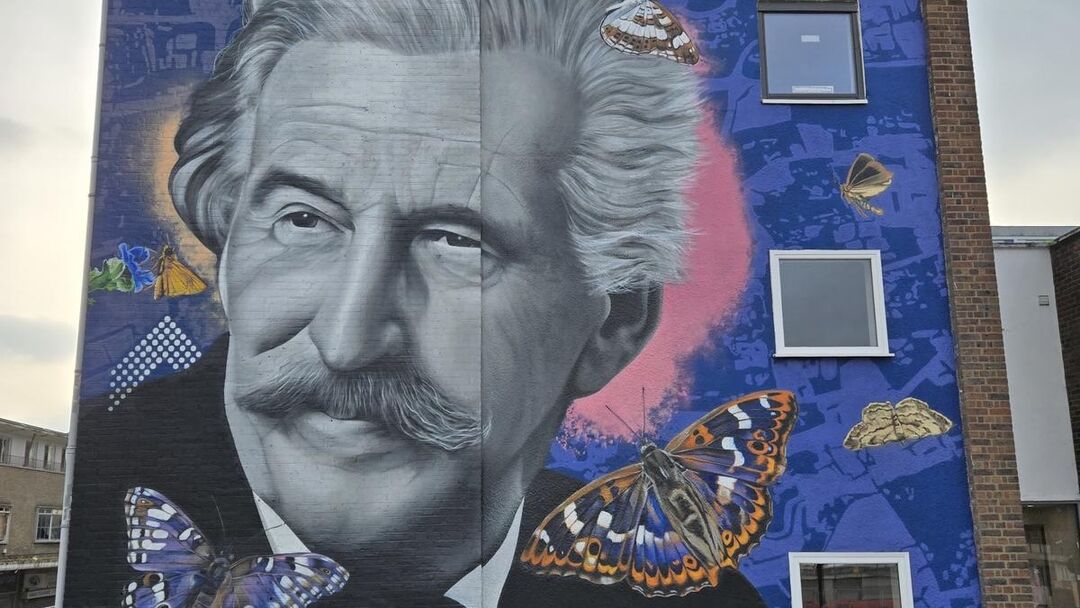 Sir Frederick Gibberd by Murwalls, Harlow Town, Market Square