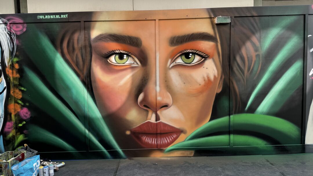 Through the Jungle by VLAD, Harlow Town, East Gate